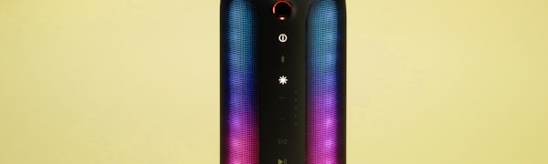 深度专题栏目展示图 - 新闻报道与深度分析文章合集